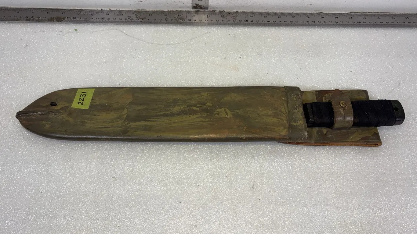 Martindale 1945 Machete with Sheath, Approx. 21"x4" *Unreserved*