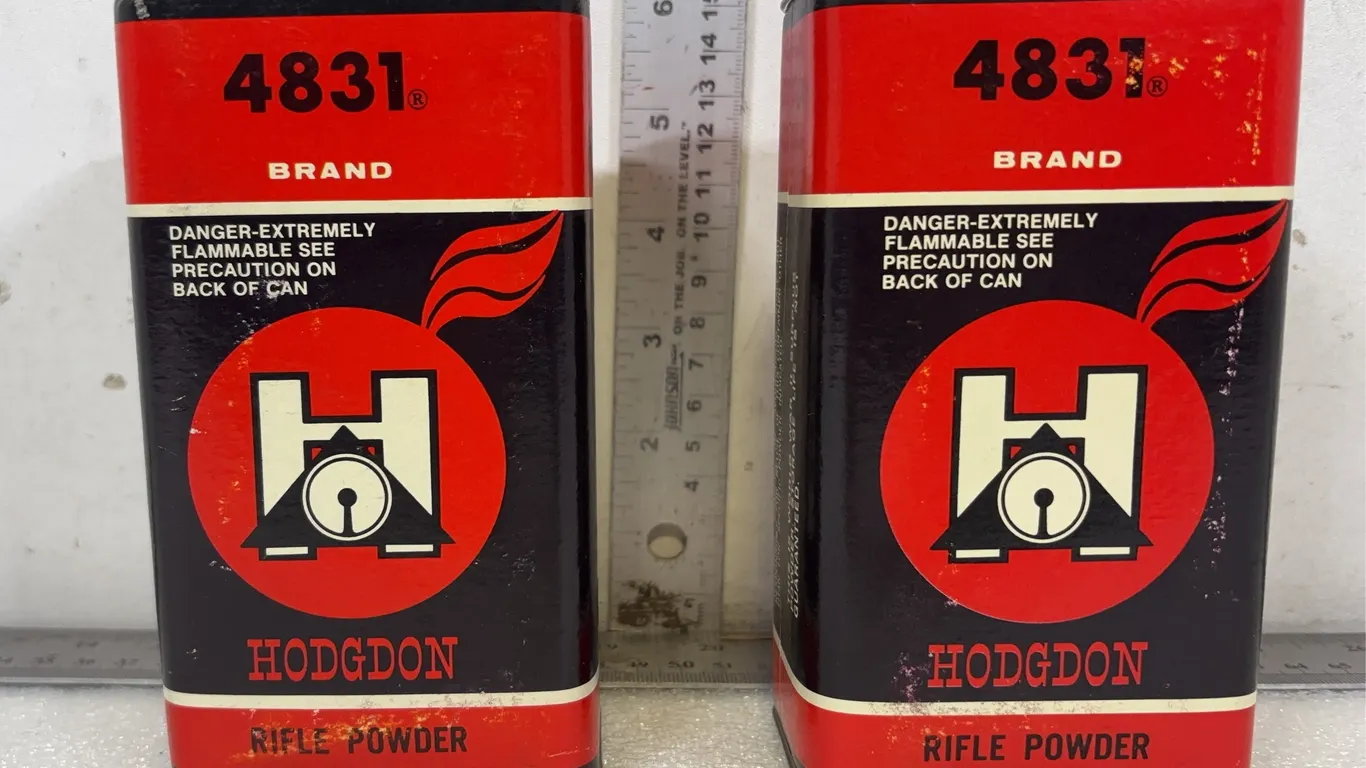 2 - Cans of Hodgdon 4831 Rifle Powder, Approx. 6"x4" *Unreserved*
