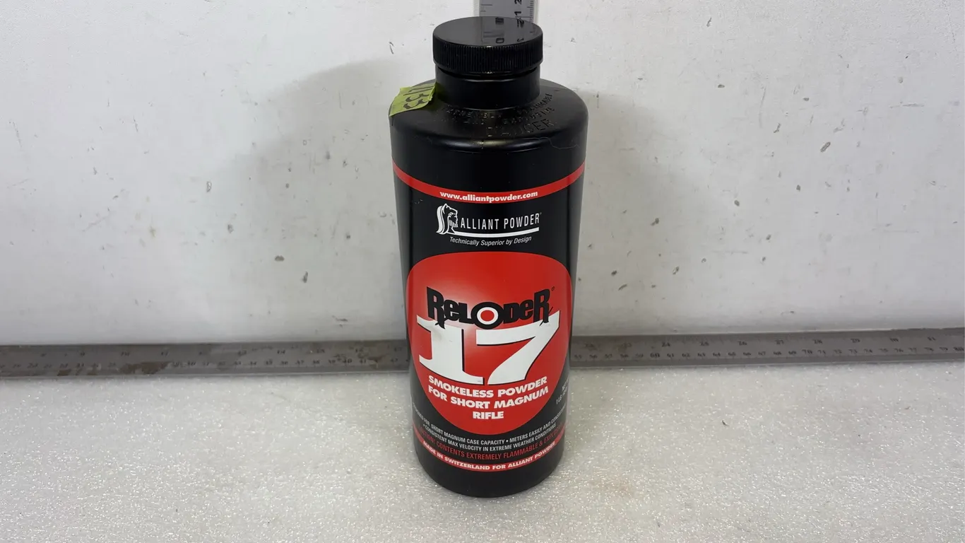 Alliant Powder Reloader 17 Smokeless Powder for Short Magnum Rifle, Approx. 9"x4" *Unreserved*