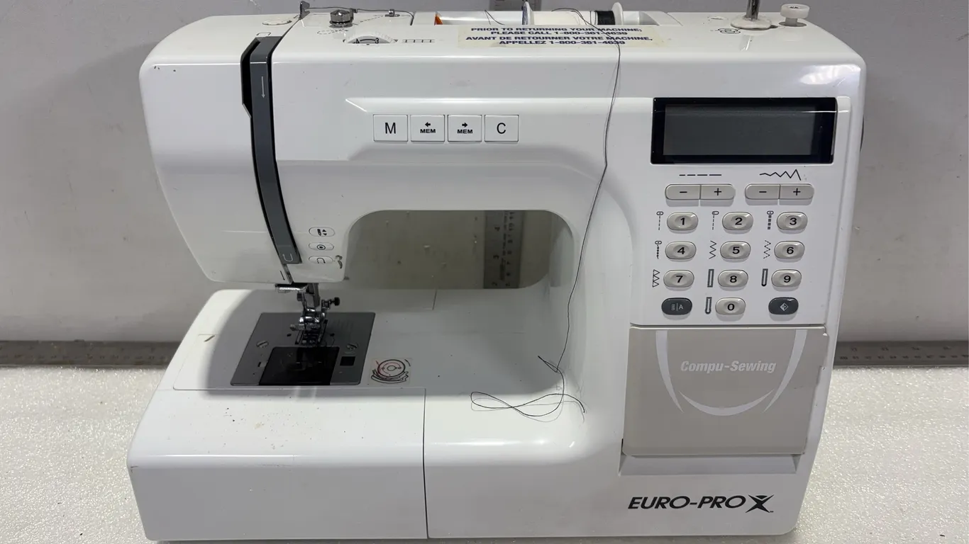 Euro-Pro Sewing Machine Model 9130C, Approx. 15"x7"x12" *Unreserved*