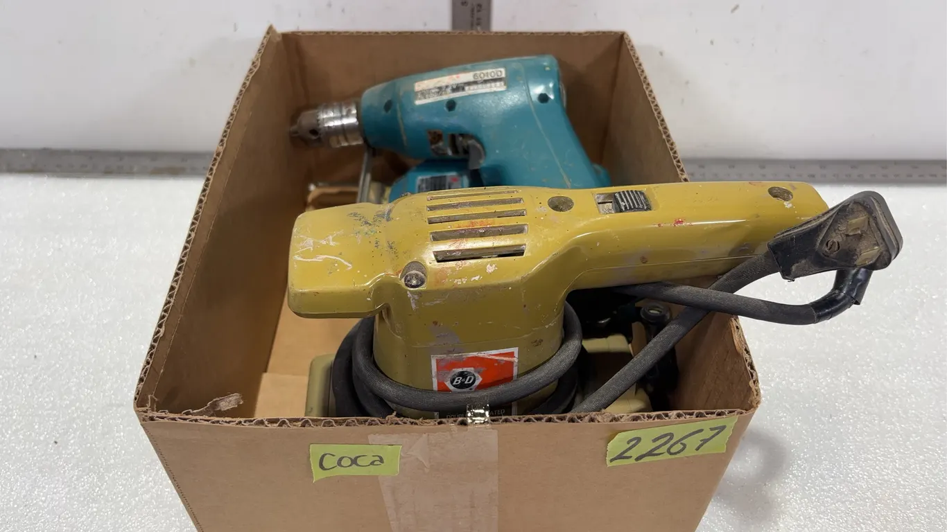 Box w/ Black & Decker Finishing Sander, Makita Cordless Jig Saw, and Makita Cordless Drill, Approx. 3 Items *Unreserved*