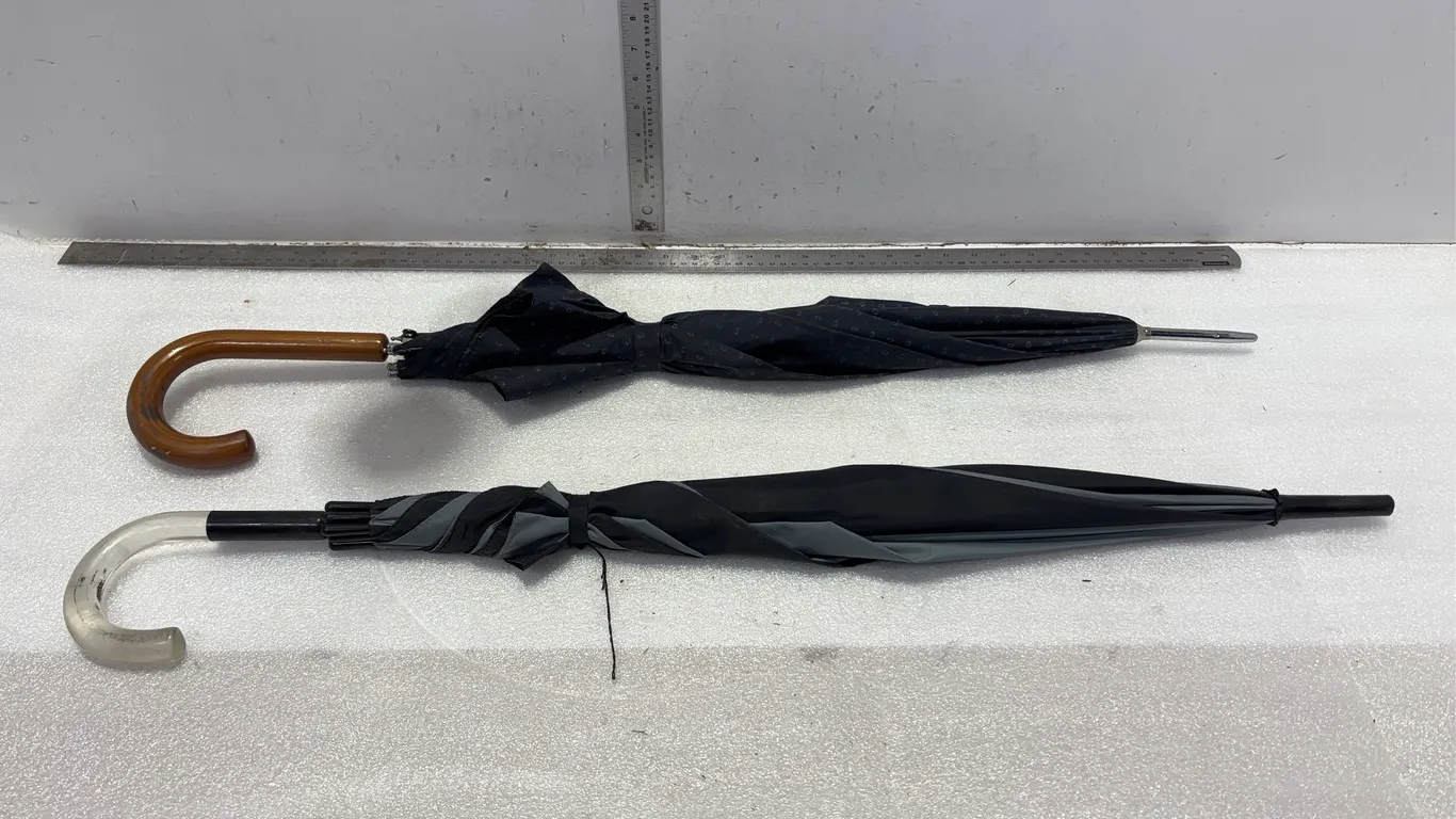 Assorted Snow Brushes, Umbrella, Water Squeeges, and Baseball Bat, Approx. 10 Items *Unreserved*