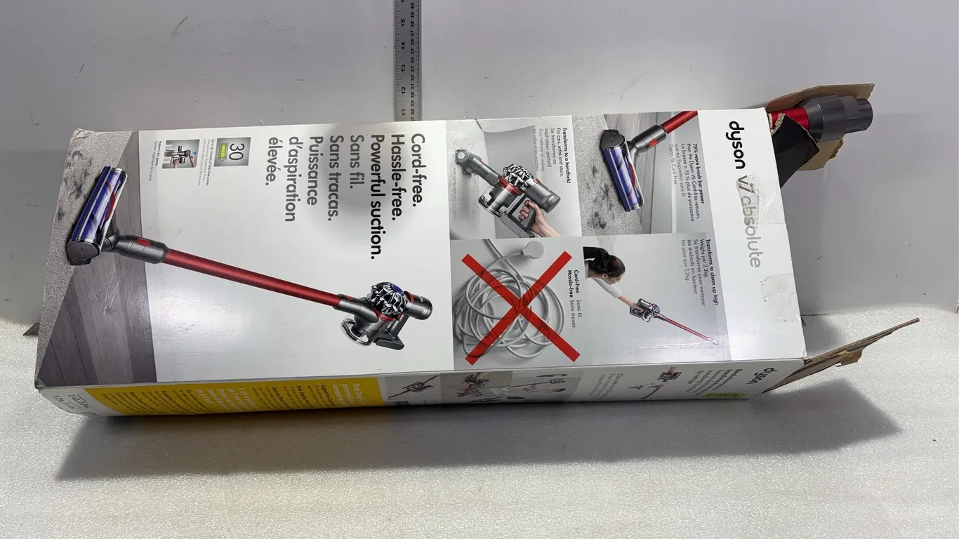 Dyson V7 Absolute Cordless Vacuum, Approx. 29"x11"x6" *Unreserved*
