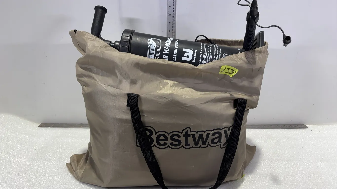 Bestway Inflatable Mattress w/ Hand and Electric Pump *Unreserved*
