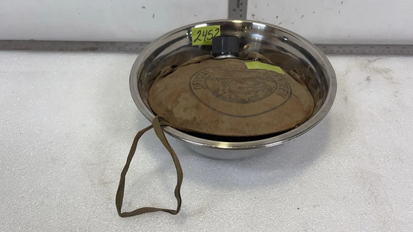 Metal Water Bowl for Pets and Metal Canteen with Cover *Unreserved*