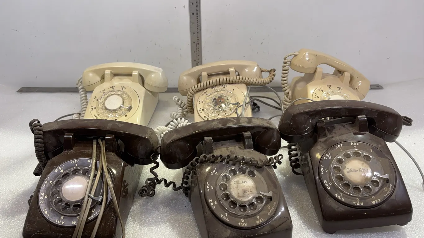 Box of Vintage Northern Electric Desk Rotary Telephones, Approx. 9"x8"x5", Approx. 19 pce, *Unreserved*