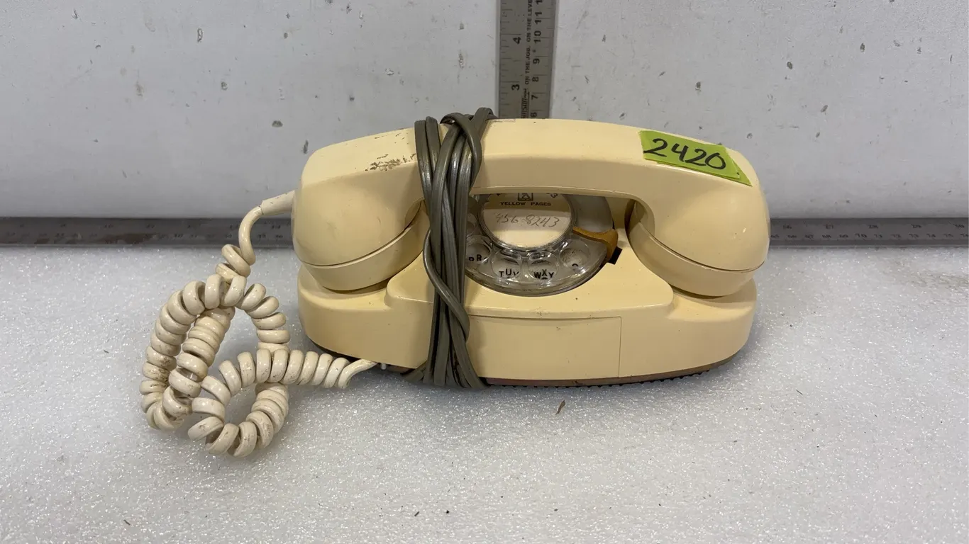 Vintage Northern Electric Princess Rotary Telephone, Approx. 8"x4"x5", *Unreserved*