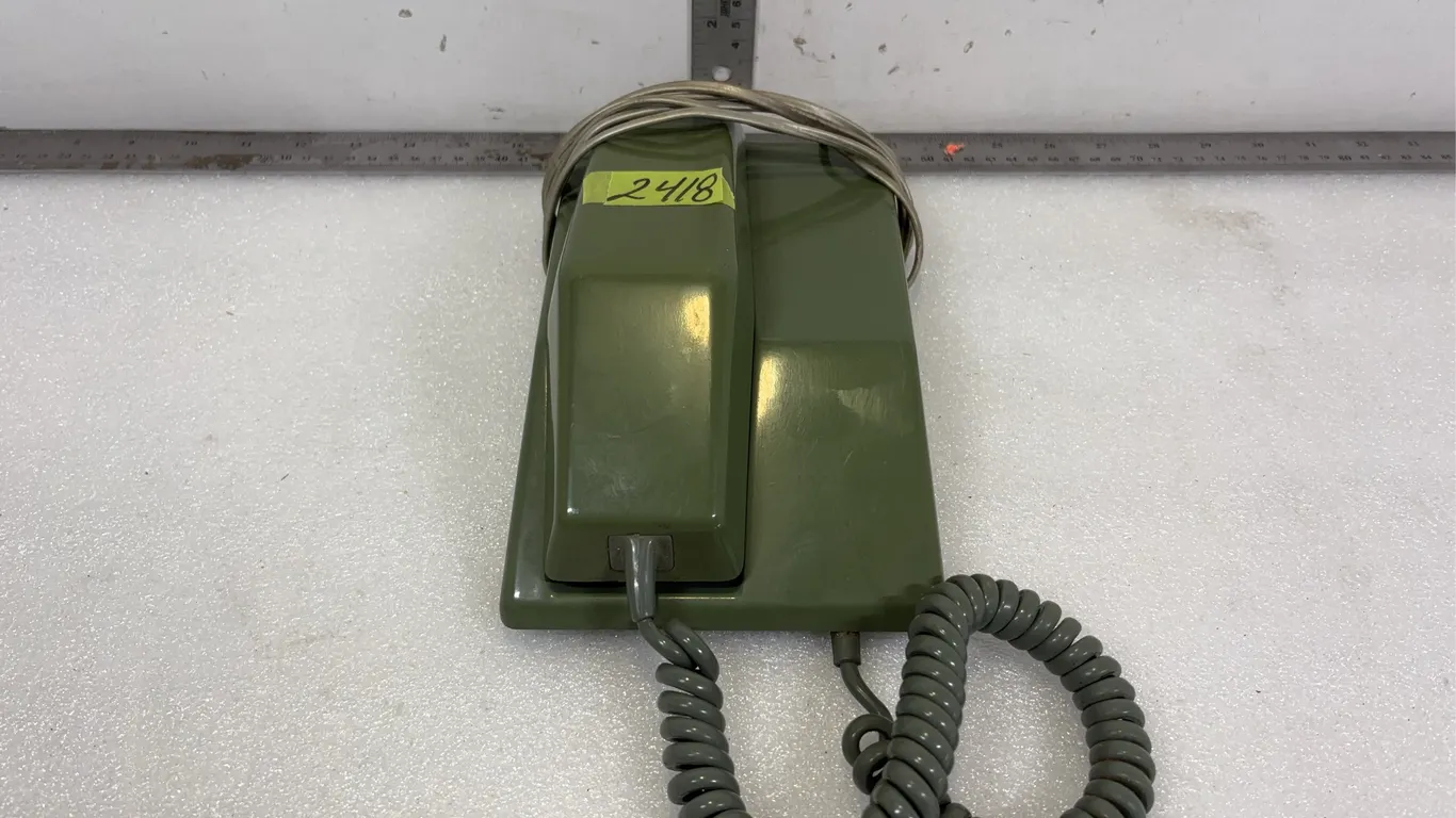 Vintage Northern Electric Contempra Model Rotary Telephone, Approx. 10"x6"x4", *Unreserved*