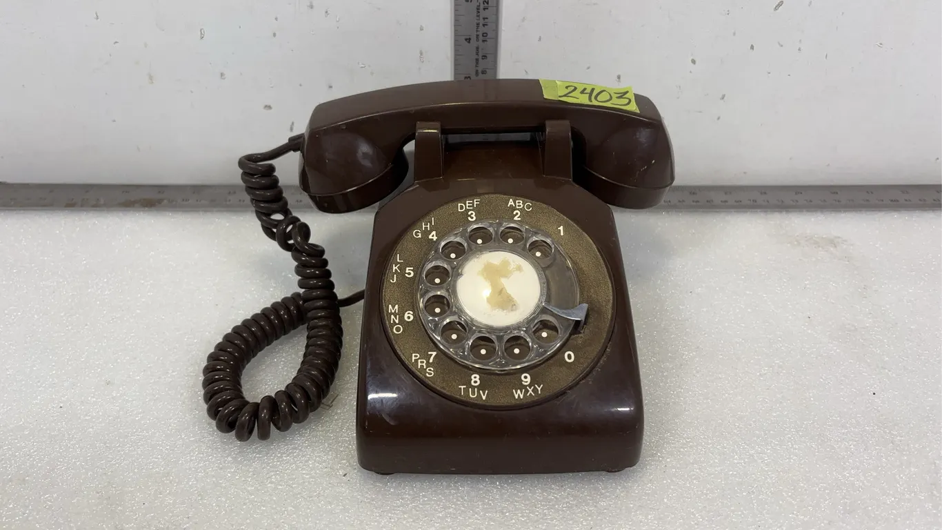 Vintage Northern Electric Model 500 Desk Rotary Telephone, Approx. 9"x8"x5", *Unreserved*