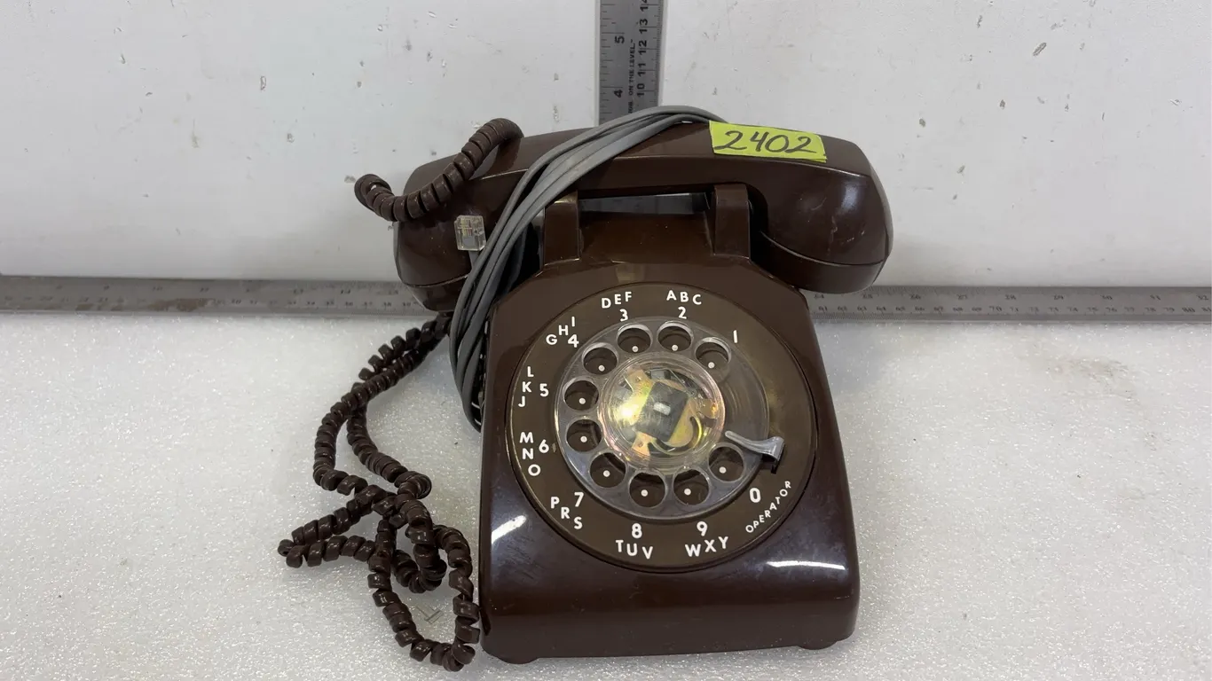 Vintage Northern Electric Model 500 Desk Rotary Telephone, Approx. 9"x8"x5", *Unreserved*