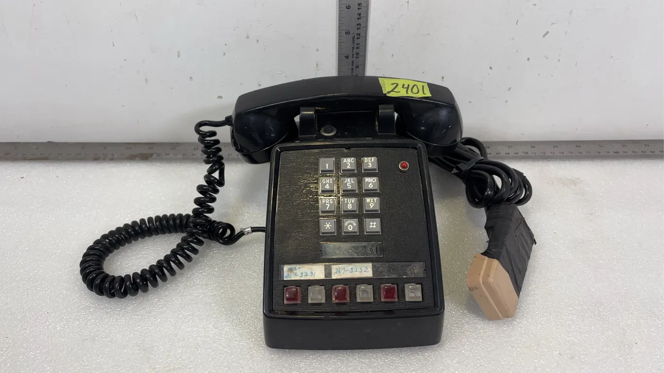Vintage Western Electric Keypad, Multi Line, Telephone, Approx. 9"x8"x5", *Unreserved*