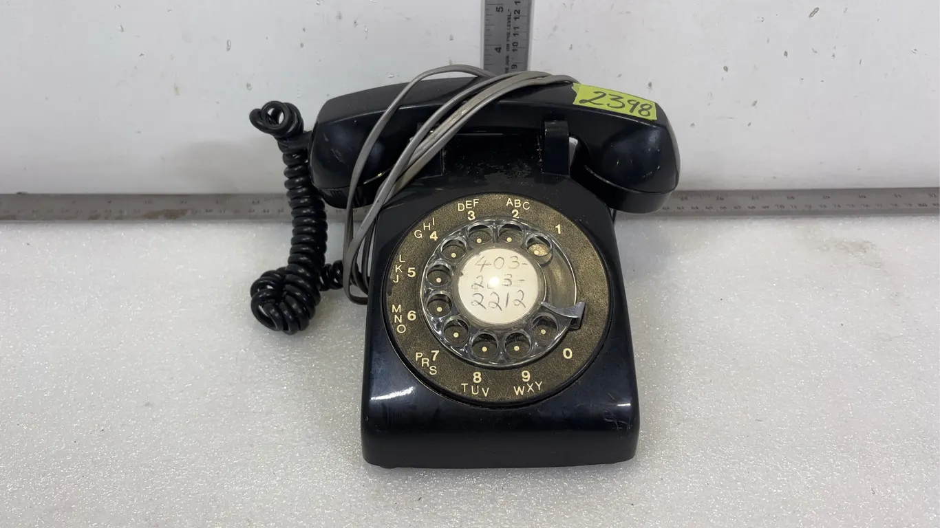 Vintage Northern Electric Model 500 Desk Rotary Telephone, Approx. 9"x8"x5" *Unreserved*