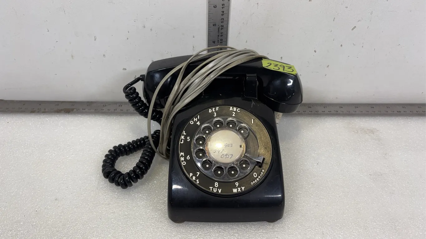 Vintage Northern Electric Model 500 Desk Rotary Telephone, Approx. 9"x8"x5" *Unreserved*