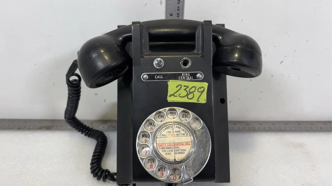 Ericsson Telephones Limited Vintage Wall Rotary Telephone, Approx. 9"x6"x7" *Unreserved*