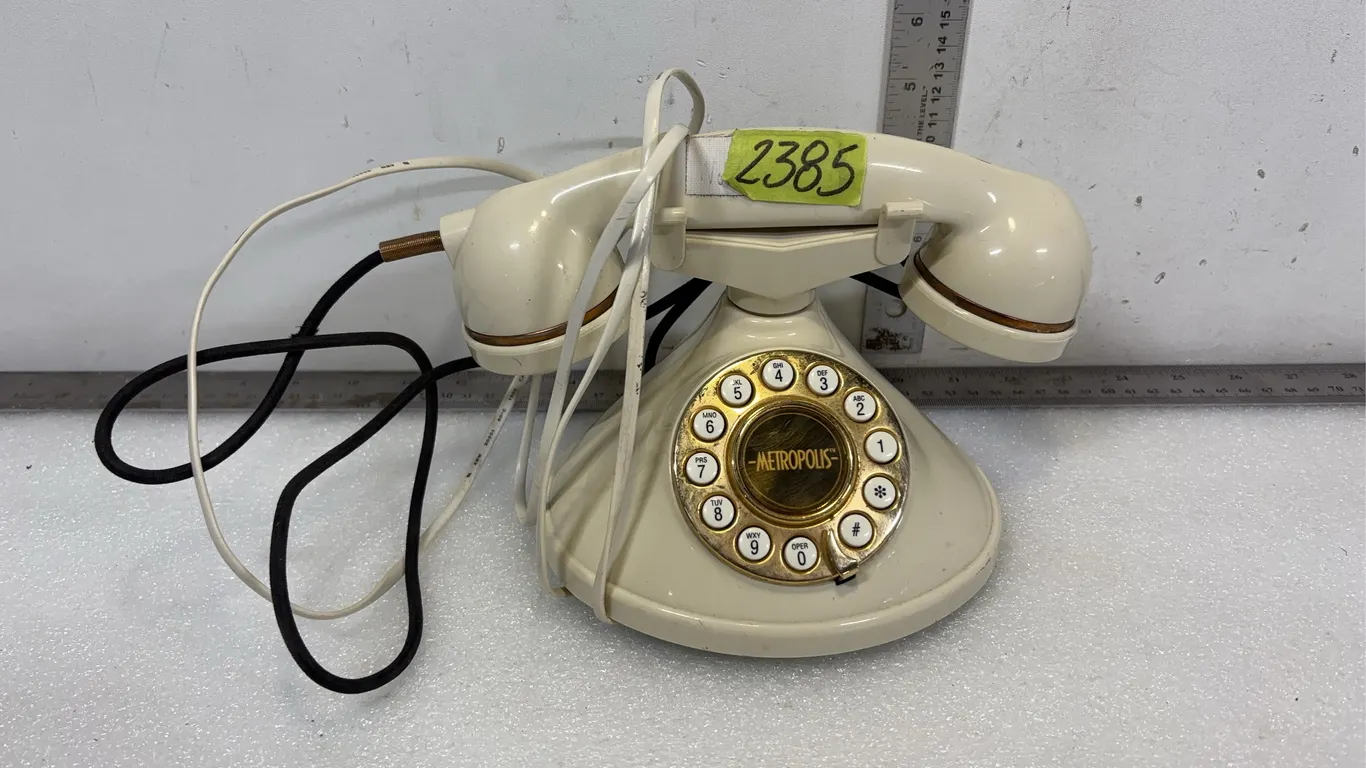 Conair Metropolis Retro French Style Rotary Telephone, Approx. 9"x5"x6" *Unreserved*