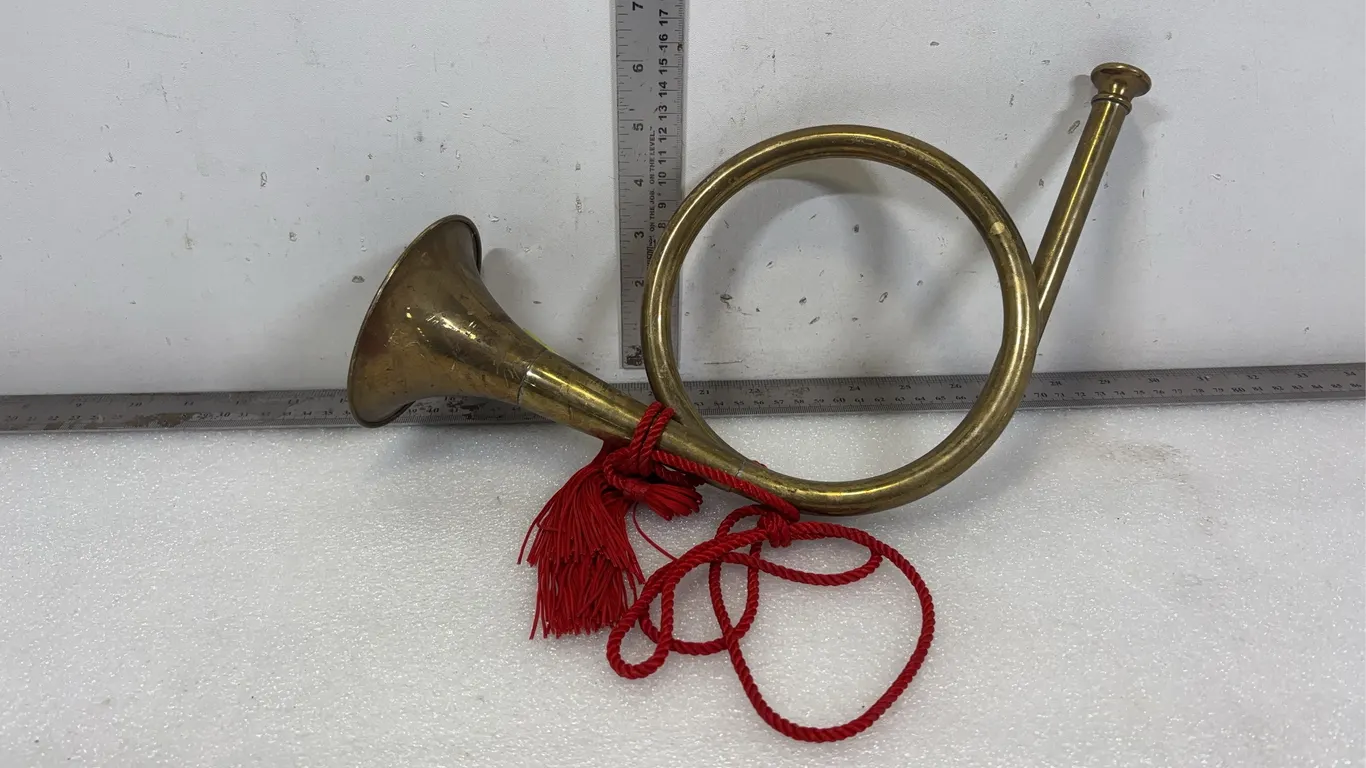 Vintage Decorative Mini Horn w/ Tassels, Approx. 15"x7" *Unreserved*