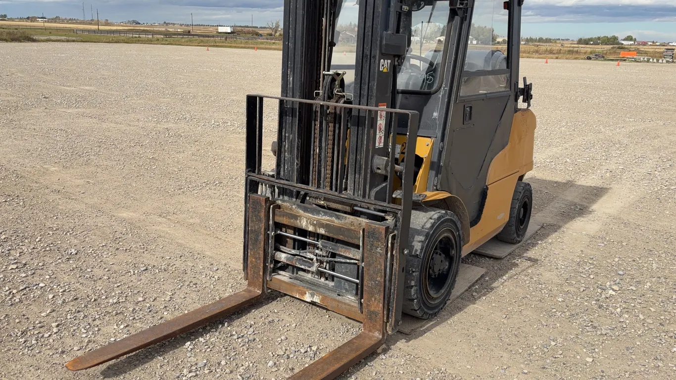 2017 Caterpillar GP30N Forklift *Unreserved*