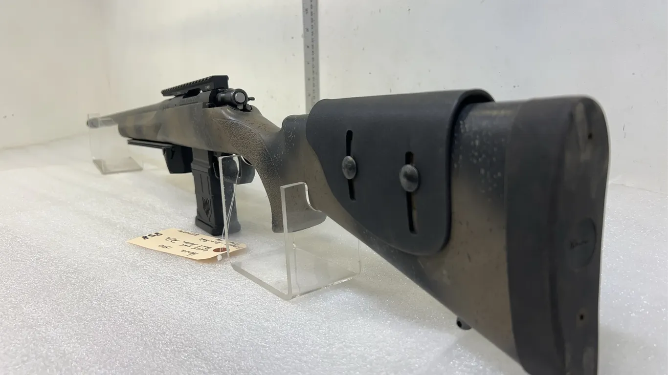 Howa model 1500 6x45 cal Bolt action Rifle, w/ 3 mags, swivels, arca rail, pikini rail, sn B534290, *Unreserved*