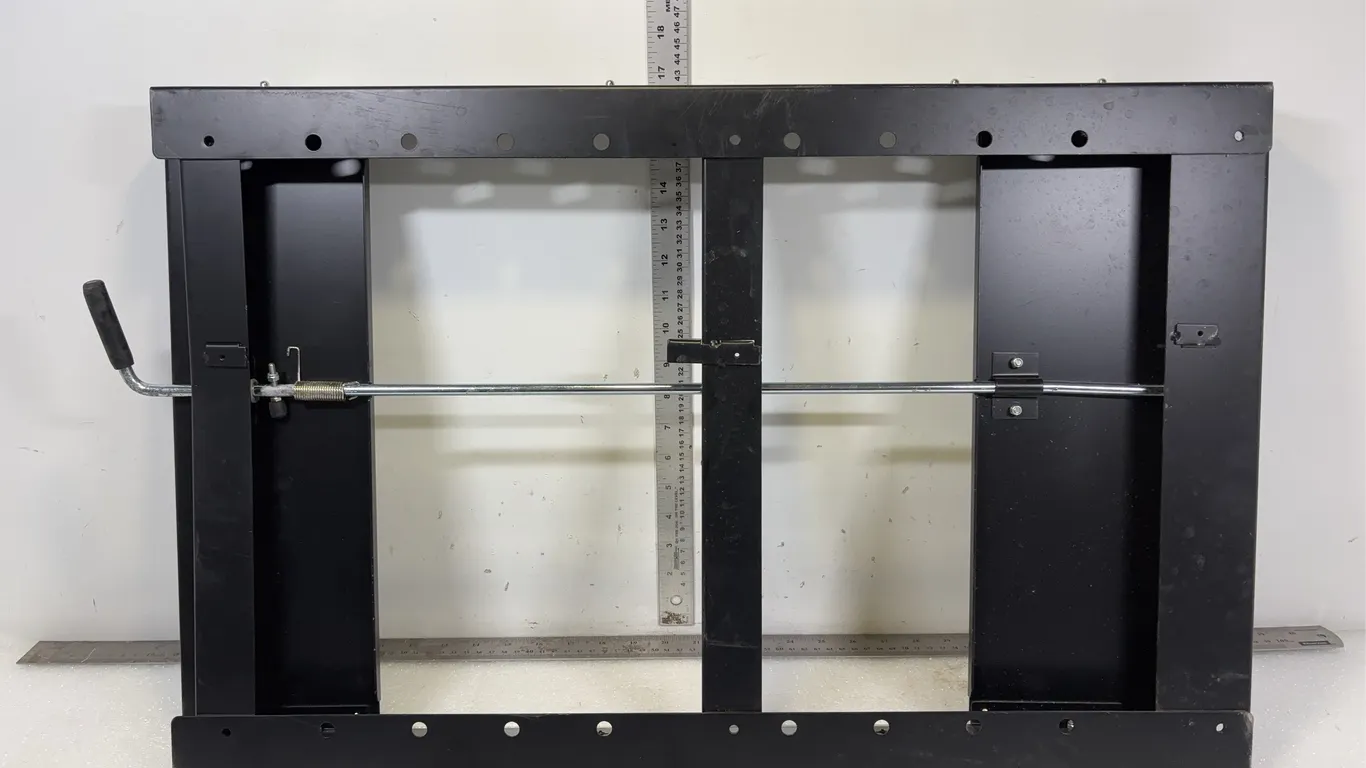 ICECO Slide Mount for Portable Vehicle Refrigerators and Freezers, Approx. 28"x18"x2" *Unreserved*