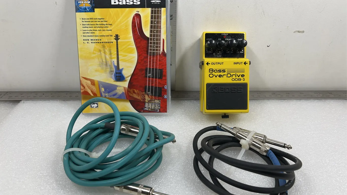 Musical Bass Pedal and Wires, Approx. 3 pce *Unreserved*