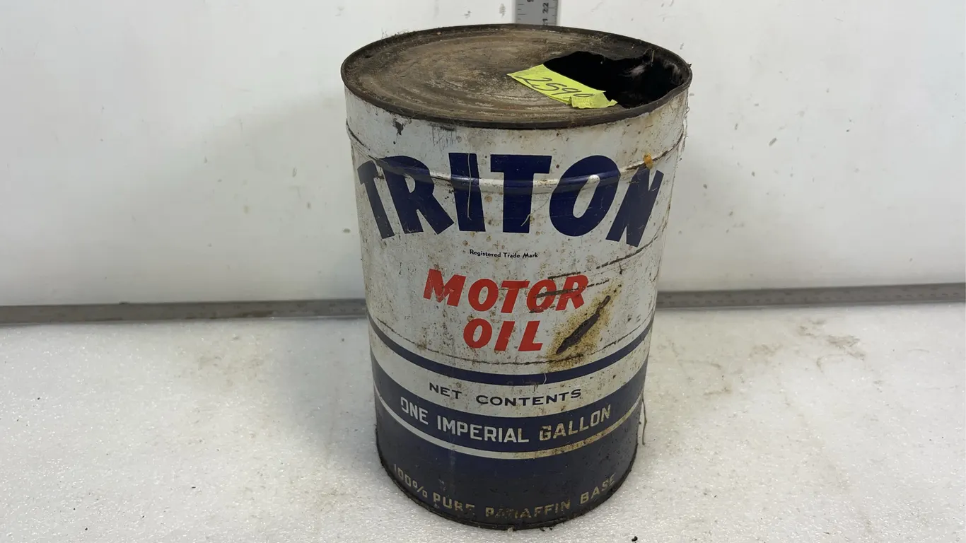 Vintage Triton Motor Oil Can, Approx. 10"H x 12" Diametre *Unreserved*