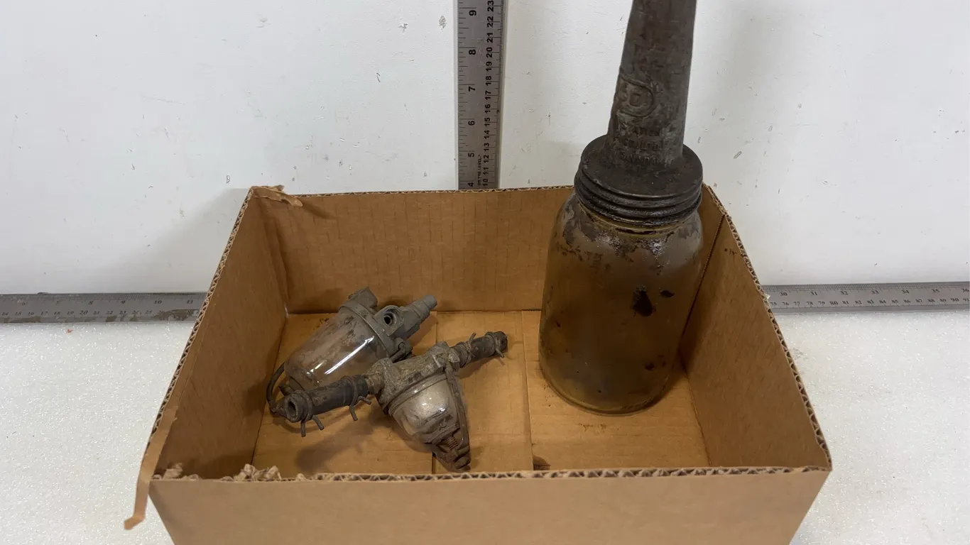 Vintage Oil Bottle and Fuel Pumps, Approx. 3 pce *Unreserved*