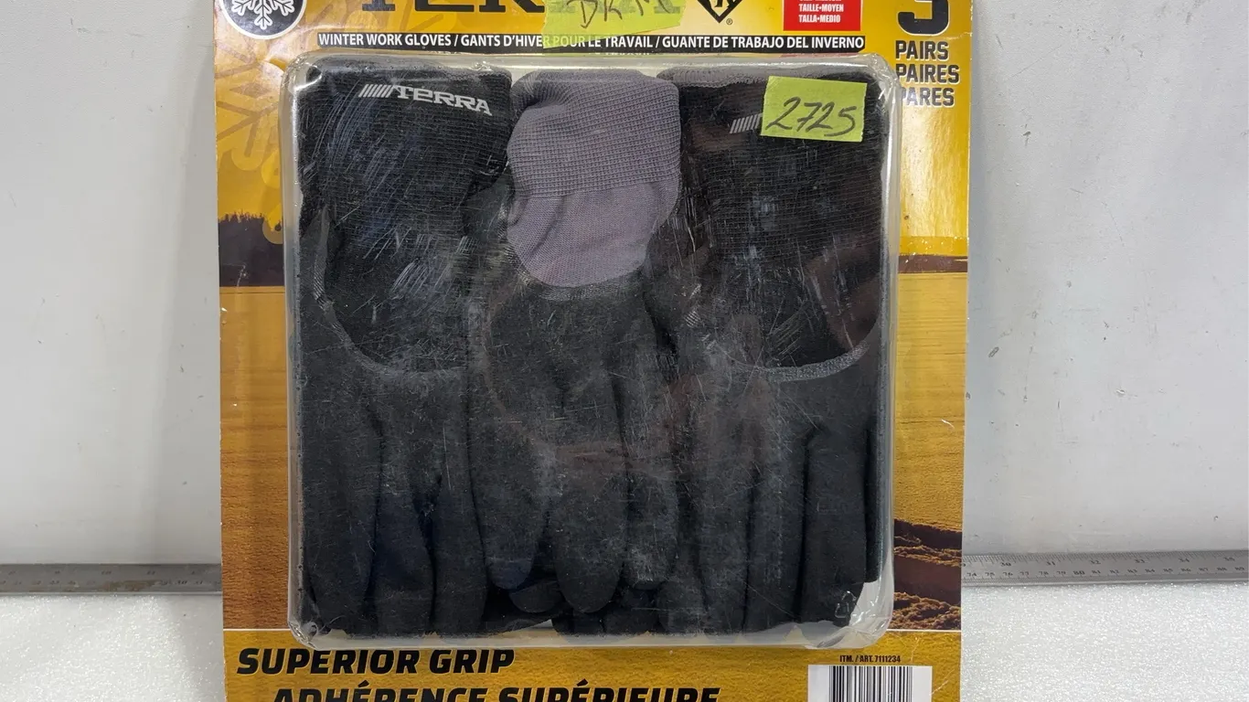 Terra Brand Winter Work Gloves, Model 7111234, Size Med, Approx. 3 pairs *Unreserved*