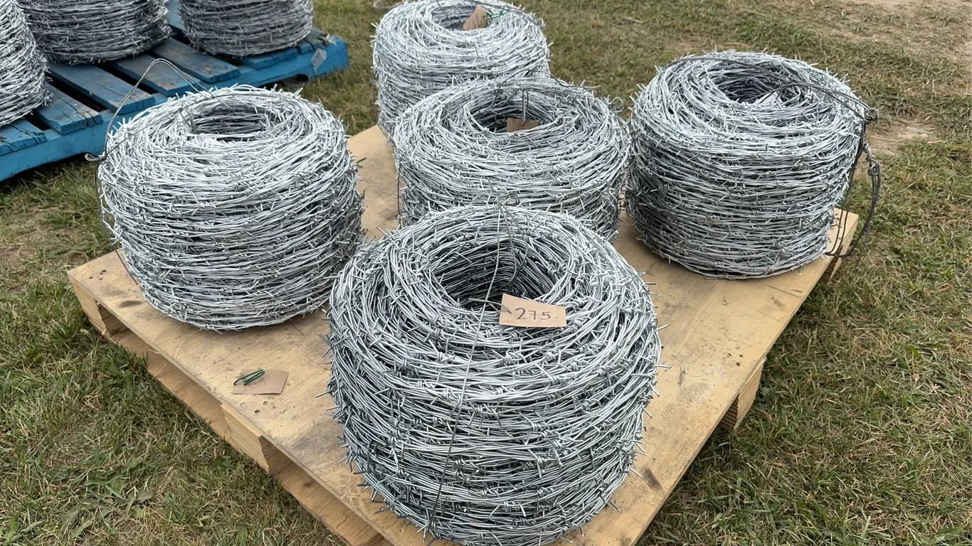 5 - Rolls Approx. 1320 ft Barbed Wire, 4 Barb ( 5X Bid Price ) *Unreserved*