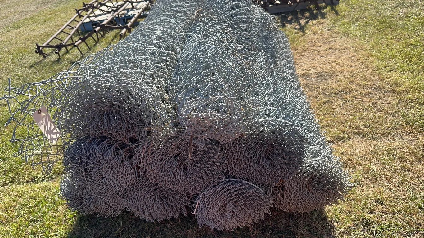 9 - Rolls of 5' Chainlink - Unknown Length *Unreserved*