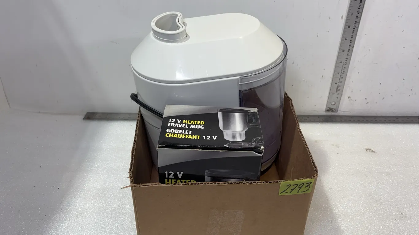 Braun Juicer and 12V Heated Mug, Approx. 2 pce *Unreserved*