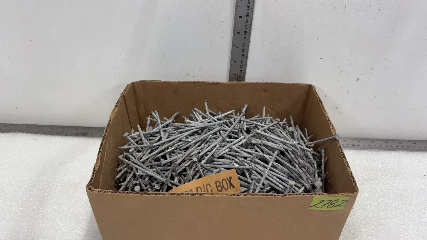Box of 3 1/2" Flat Head Nails, Approx. 500 pce *Unreserved*