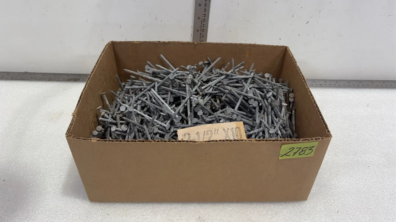 Box of 3 1/2" Flat Head Nails, Approx. 500 pce *Unreserved*