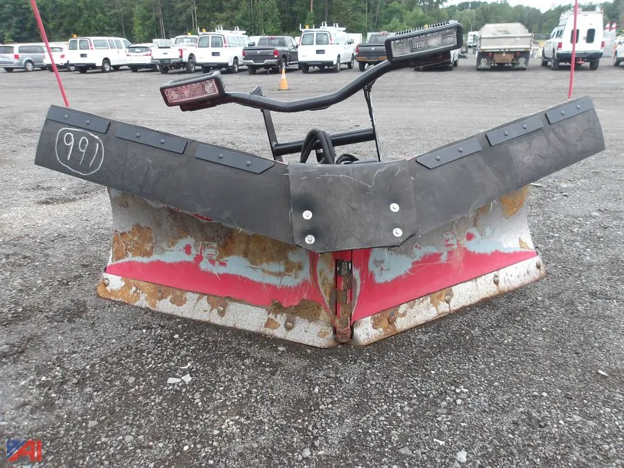 Boss 8'2" Power-V XT Plow
