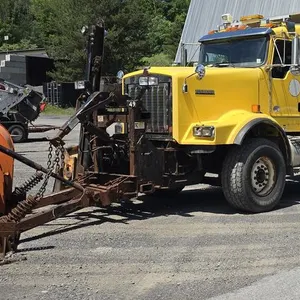 2017 Kenworth T800 Dump Truck with Plows