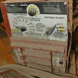 (#4) Lincoln Electric Weldanpower AC-225/DC-210/6 Welder