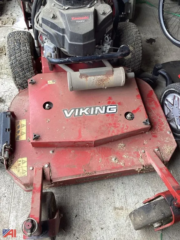 (#15) Exmark Viking 35" Walk Behind Mower