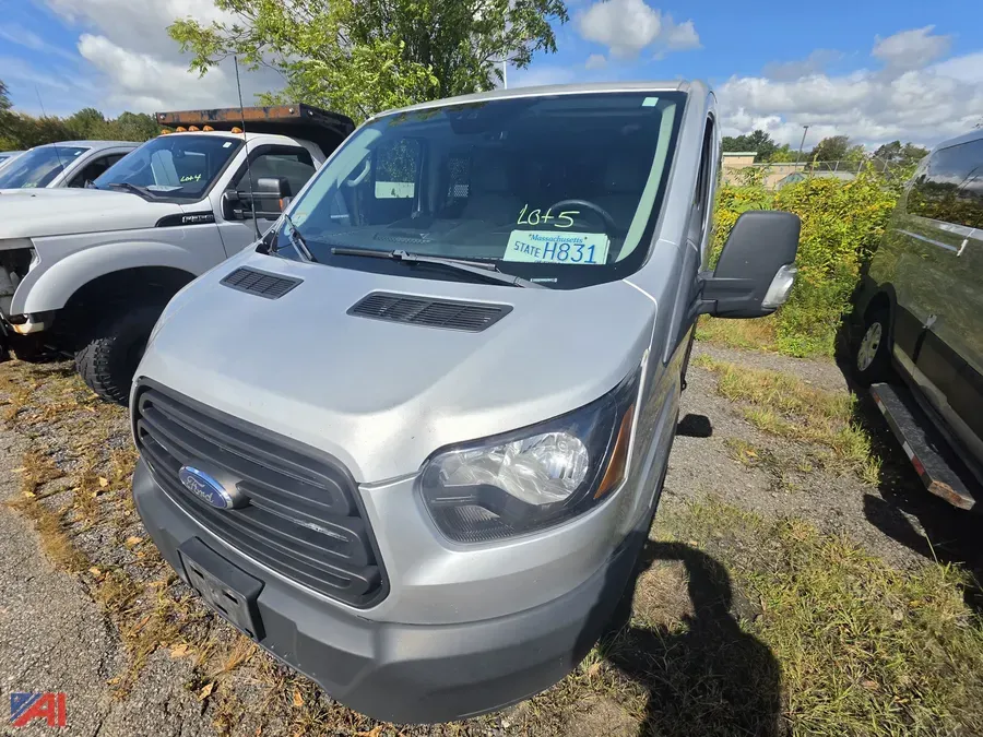 2019 Ford Transit Van (H831)