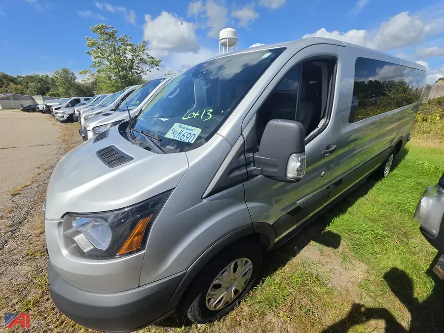 2019 Ford Transit Van (K690)
