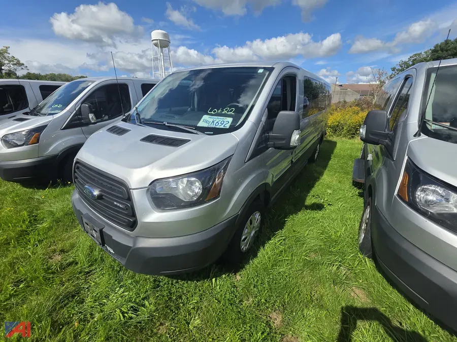 2019 Ford Transit Van (K692)