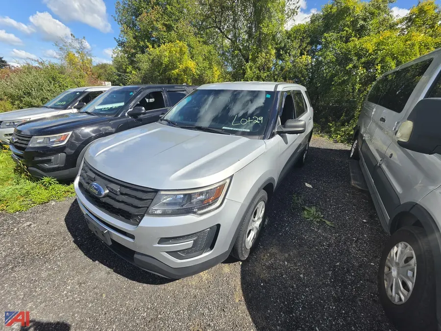 2019 Ford Explorer SUV/Police Vehicle (P292)