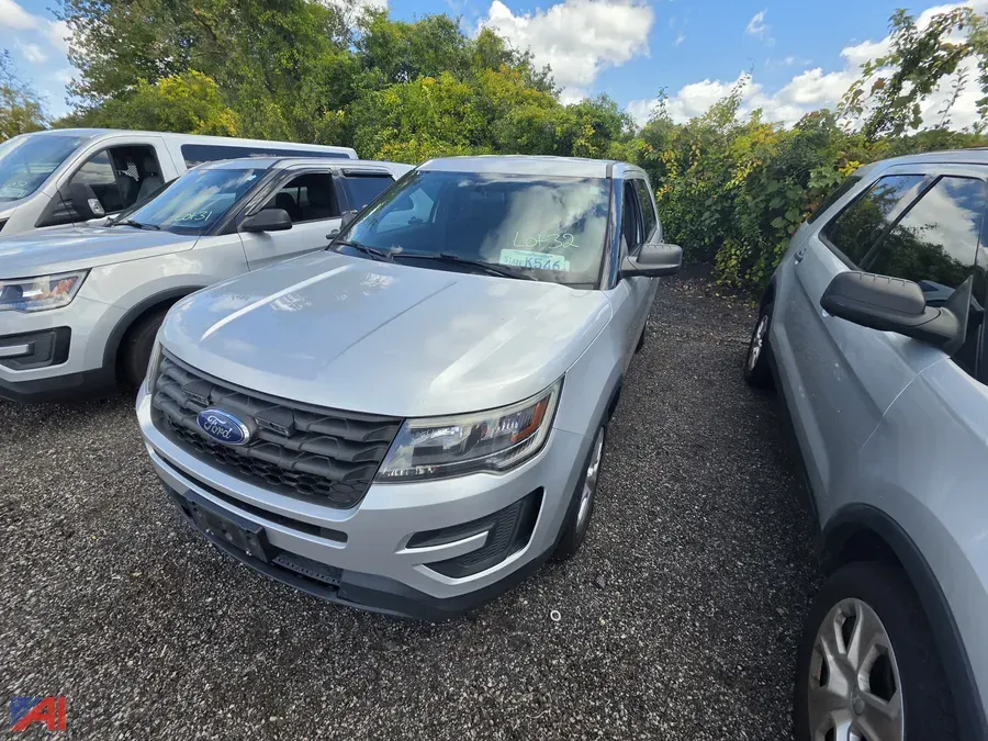 2019 Ford Explorer SUV/Police Vehicle (K546)