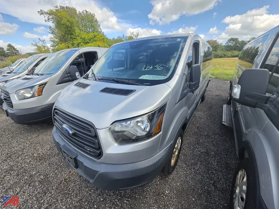 2018 Ford Transit Van (H924)