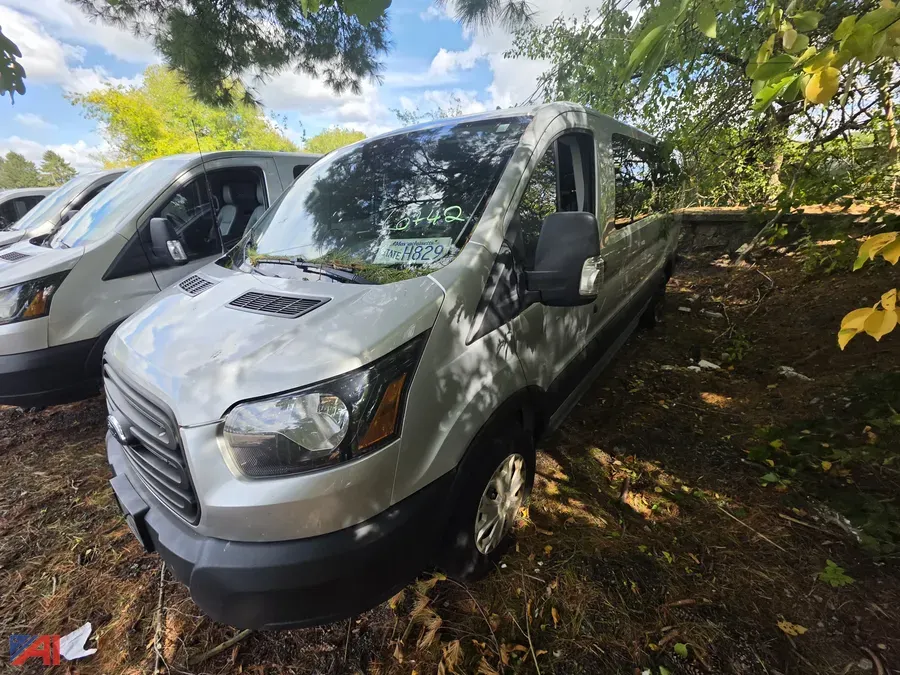 2019 Ford Transit Van (H829)