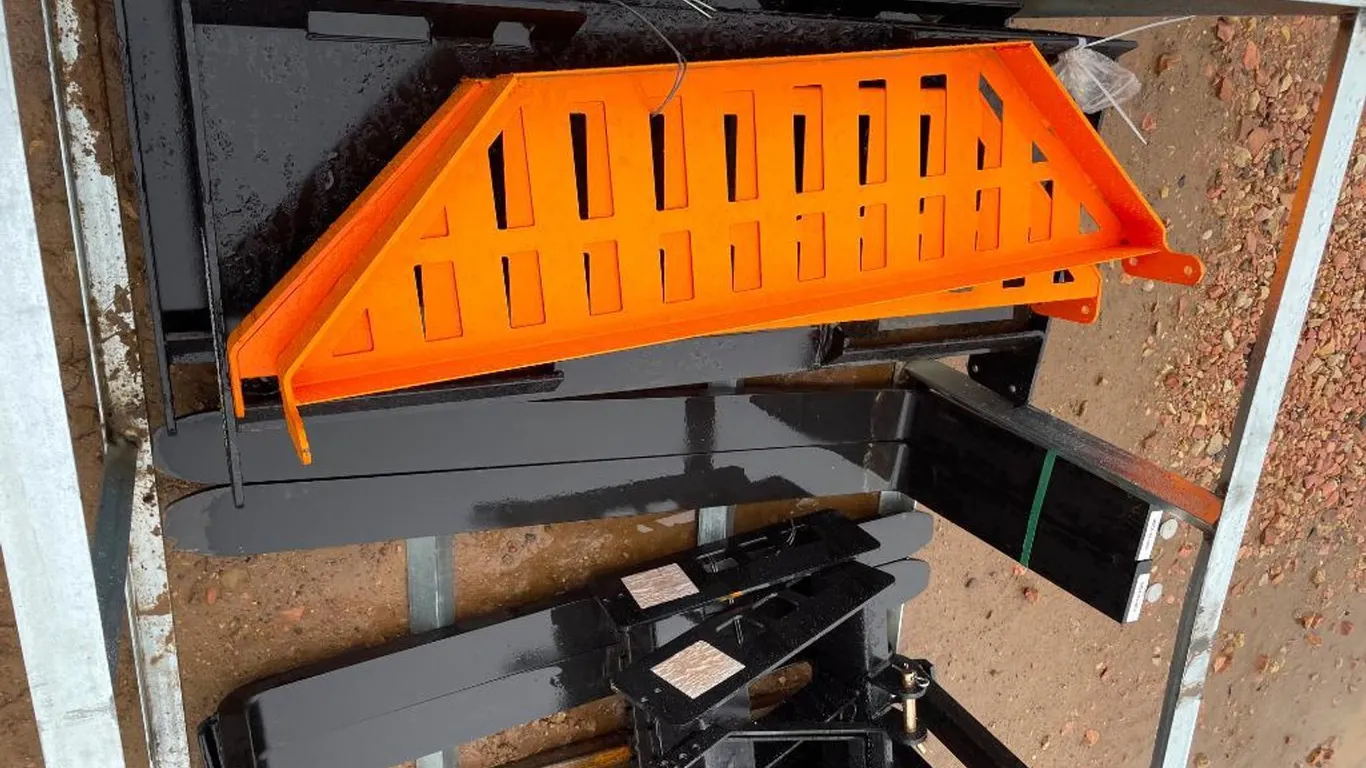 Pallet Fork - Orange/Black