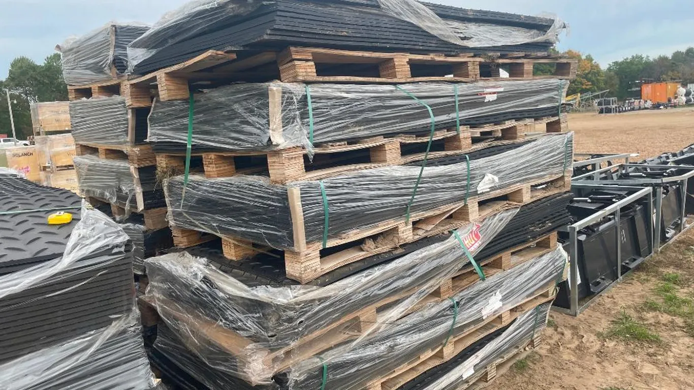 (15) 41''x8' Ground Protection Mat