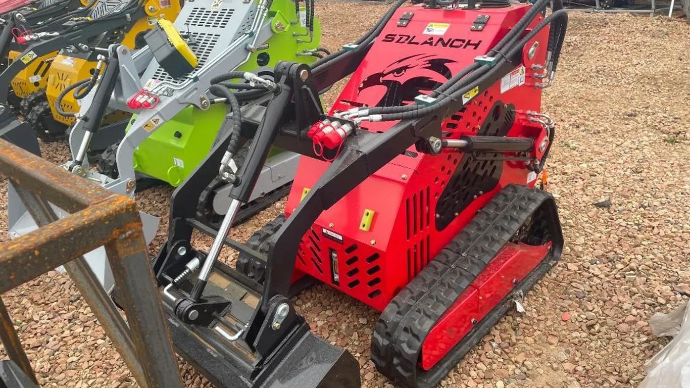 SSL60 Skidsteer Loader - Red