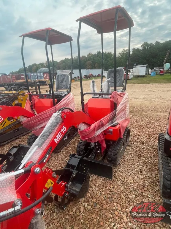Mini ME15 Excavator - Red