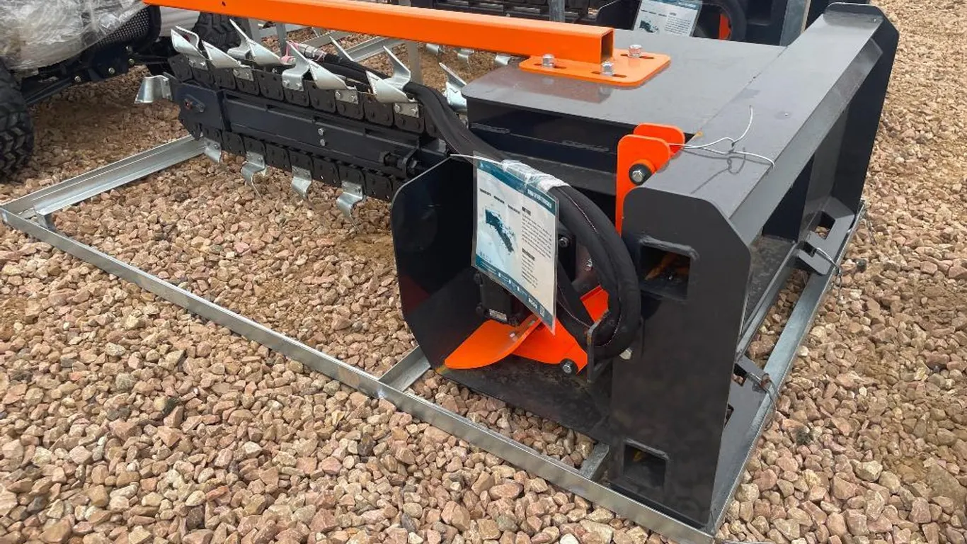 Skidsteer Trencher
