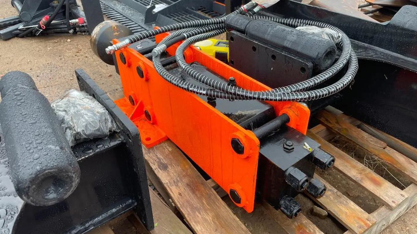 Skidsteer Post Driver