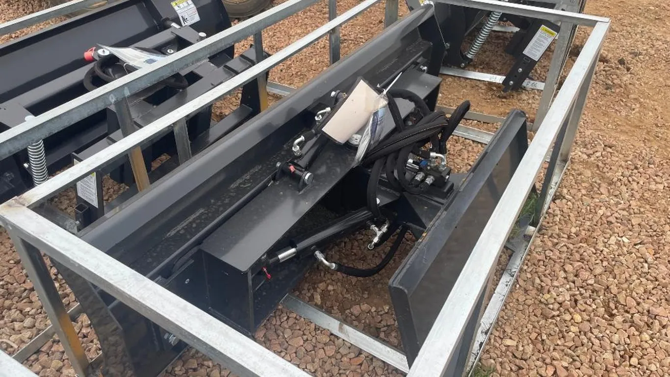 Skidsteer 6-Way Dozer Blade